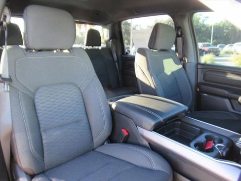 New 2026 RAM 1500 Express image 8