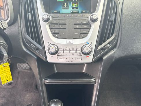 Used 2016 Chevrolet Equinox LTZ w/ Enhanced Convenience Package image 18