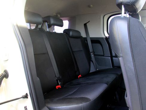 Used 2010 Toyota FJ Cruiser 4WD image 24