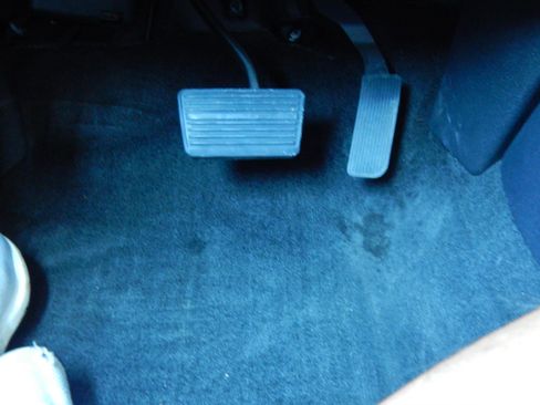 Used 2013 Chevrolet Avalanche LT image 27