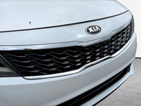 Used 2019 Kia Optima LX FWD image 32