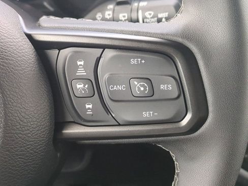 Used 2025 Jeep Wrangler Unlimited Rubicon 4xe w/ Convenience Group AWD/4WD image 28