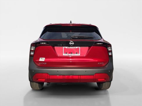 New 2026 Nissan Kicks SV w/ Cold Weather Package image 4