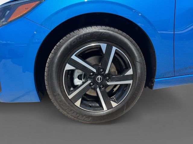 Used 2024 Nissan Sentra SV FWD image 12