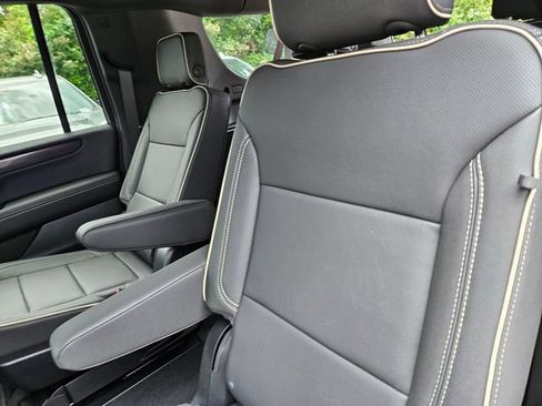 New 2026 GMC Yukon XL Elevation w/ Elevation Premium Package AWD/4WD image 19
