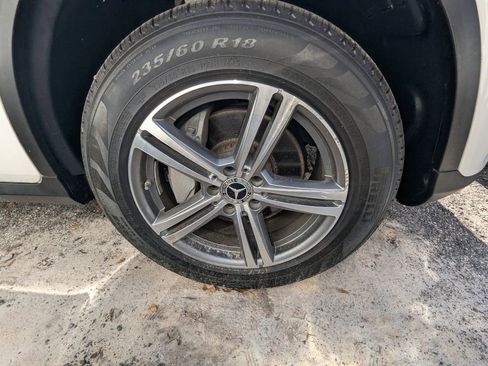 Certified 2022 Mercedes-Benz GLC 300 4MATIC image 17