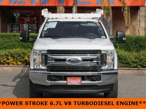 Used 2018 Ford F350 XLT image 3