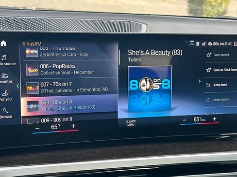 Used 2024 BMW 330i Sedan w/ Convenience Package image 18