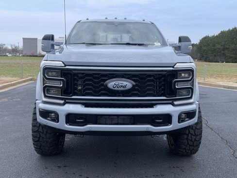 Used 2026 Ford F450 Platinum w/ FX4 Off-Road Package image 3