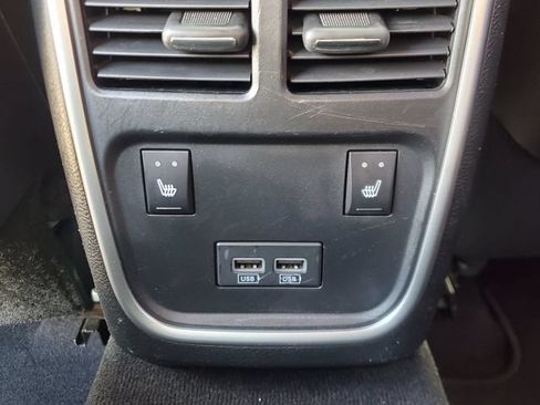 Used 2019 Dodge Charger SXT w/ Leather Interior Group RWD image 11
