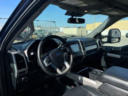 Used 2020 Ford F250 Lariat image 30