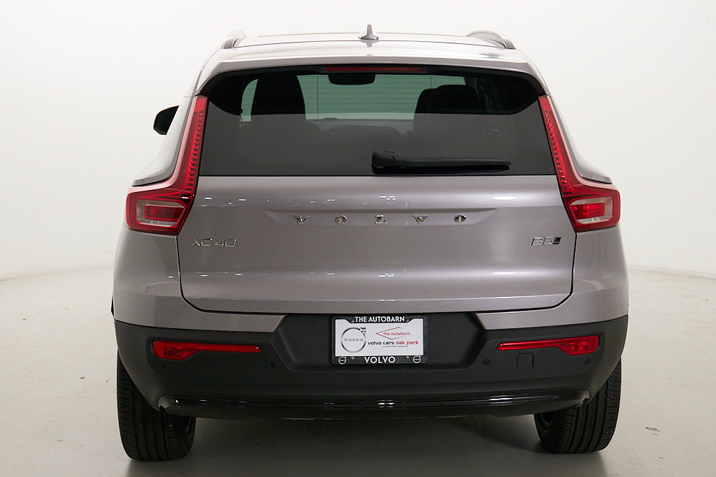 New 2026 Volvo XC40 B5 Plus w/ Climate Package AWD/4WD image 8