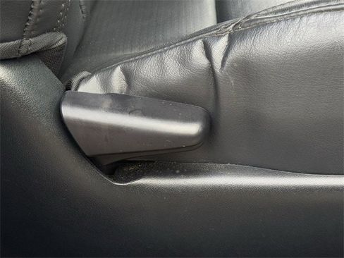 Used 2023 Toyota Tacoma Limited image 33