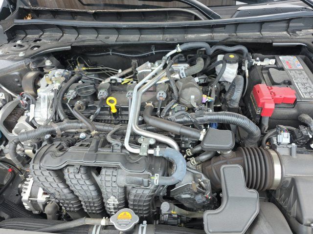 Used 2025 Nissan Altima 2.5 SR FWD image 11
