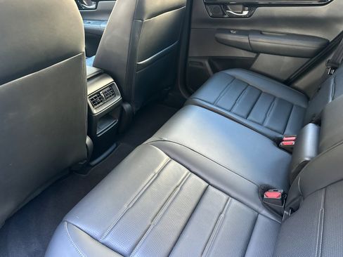 Used 2023 Honda CR-V EX-L image 9
