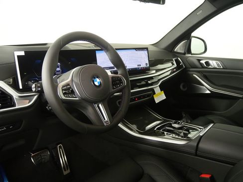 Used 2026 BMW X5 M60i image 14