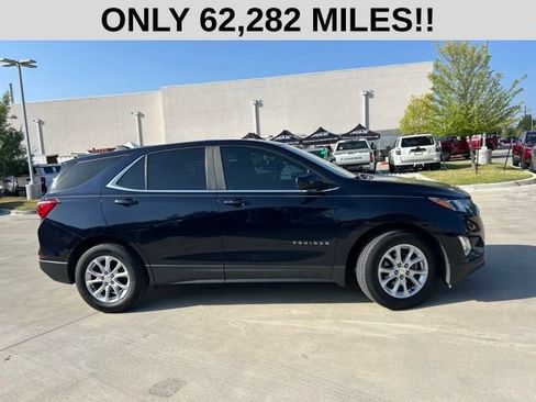 Used 2021 Chevrolet Equinox LT FWD image 2