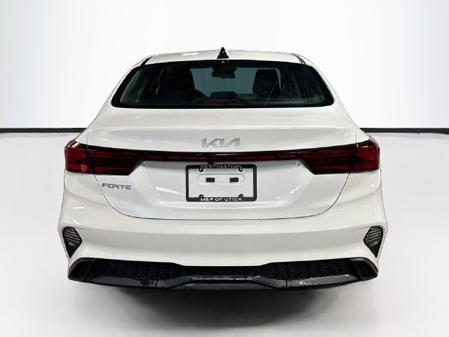 Certified 2024 Kia Forte LXS w/ LXS Technology Package FWD image 6