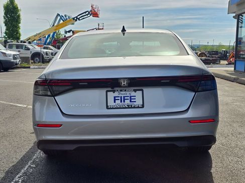 Certified 2025 Honda Accord SE image 4