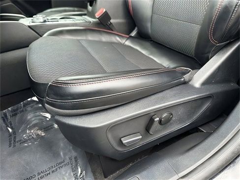 Certified 2024 Ford Escape ST-Line image 18