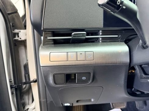 Certified 2024 Hyundai Kona SE AWD/4WD image 26