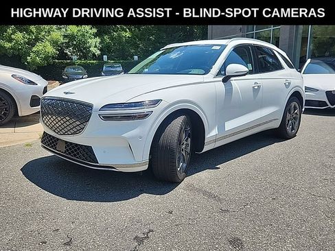 Used 2025 Genesis Electrified GV70 w/ Prestige Package AWD/4WD image 4