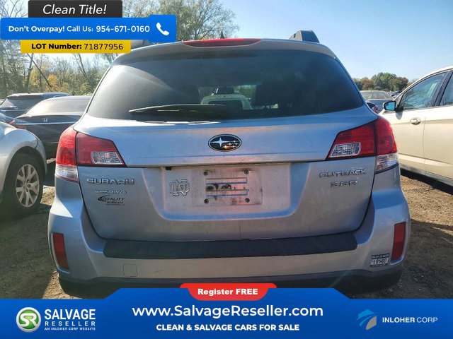 Used 2014 Subaru Outback 3.6R Limited w/ Moonroof Package AWD/4WD image 8