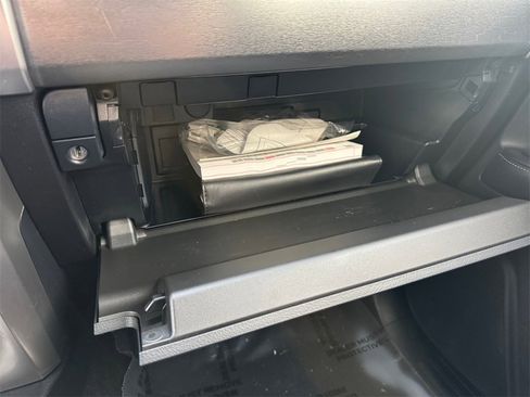 Used 2018 Toyota 4Runner SR5 image 26