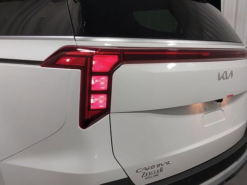 New 2026 Kia Carnival LXS image 36