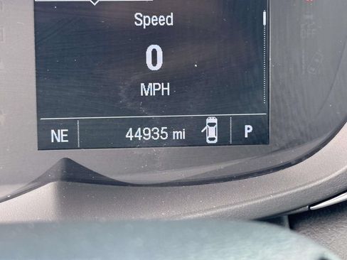 Used 2021 Chevrolet Trax LT w/ Driver Confidence Package AWD/4WD image 27