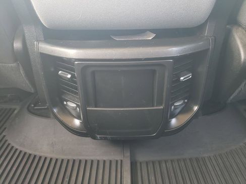 Used 2020 RAM 1500 Big Horn AWD/4WD image 18