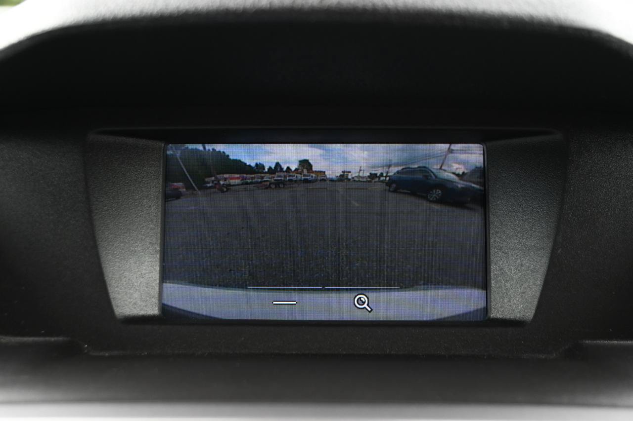 Used 2017 Ford Transit Connect XLT FWD image 3