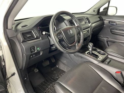Used 2017 Honda Ridgeline RTL image 3