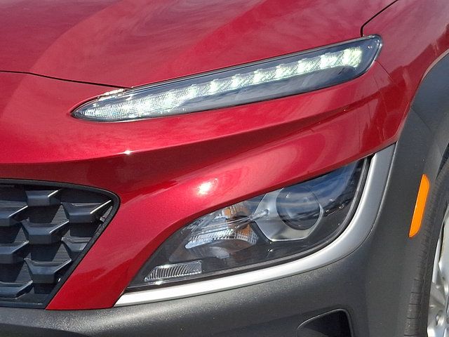 Certified 2023 Hyundai Kona SEL AWD/4WD image 9