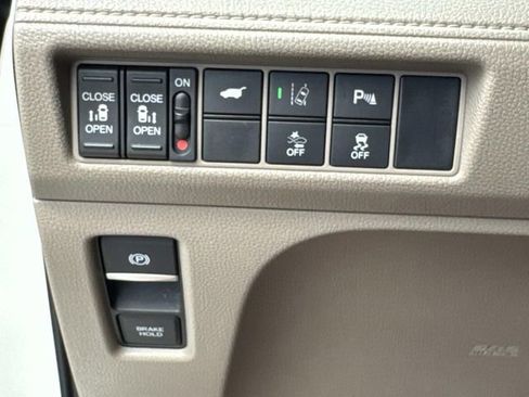 Used 2019 Honda Odyssey Elite image 24