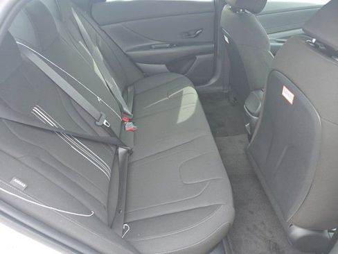 Certified 2025 Hyundai Elantra SEL image 26