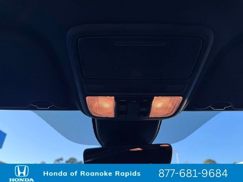 Used 2025 Honda Odyssey Sport-L image 30