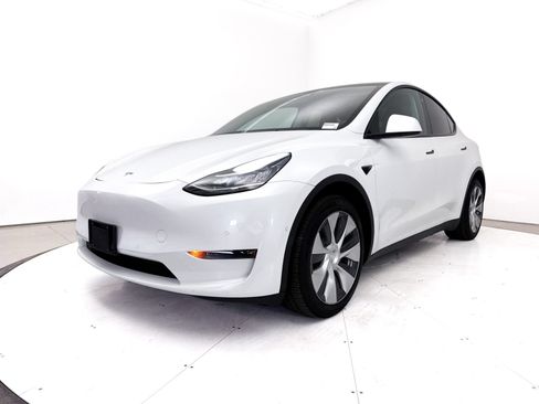 Used 2021 Tesla Model Y Long Range AWD/4WD image 14