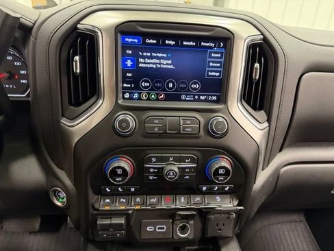 Certified 2021 Chevrolet Silverado 1500 LTZ w/ LTZ Premium Package AWD/4WD image 13