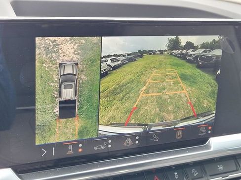 New 2026 GMC Sierra 1500 SLT AWD/4WD image 17
