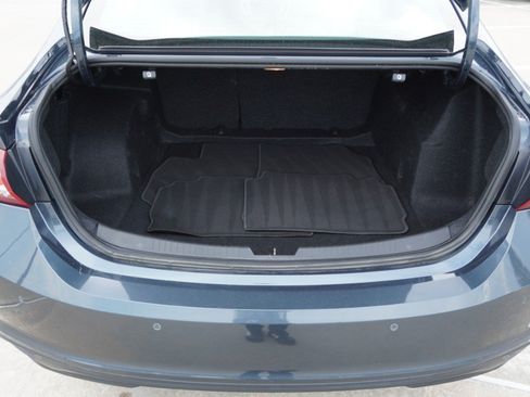 Used 2020 Chevrolet Malibu LT FWD image 34