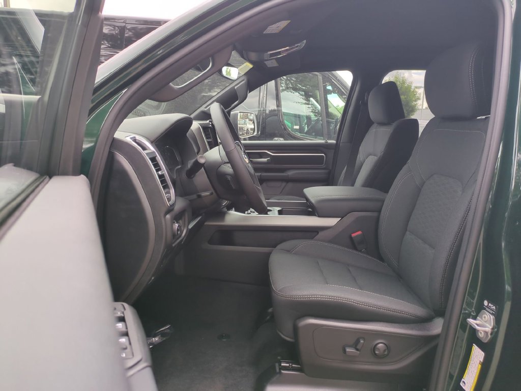 New 2026 RAM 1500 Big Horn AWD/4WD image 12