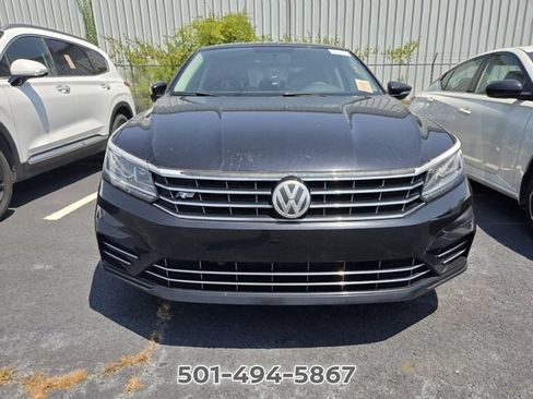 Used 2017 Volkswagen Passat 1.8T R-Line w/ R-Line Lighting Package FWD image 6