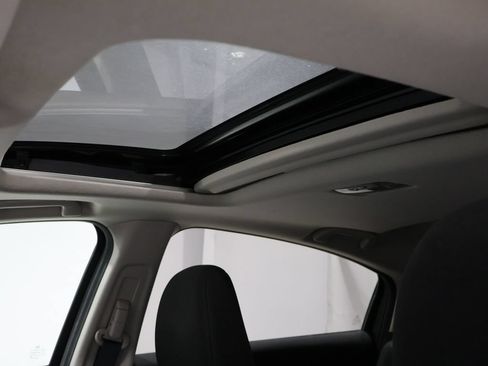 Used 2016 Honda HR-V EX image 10