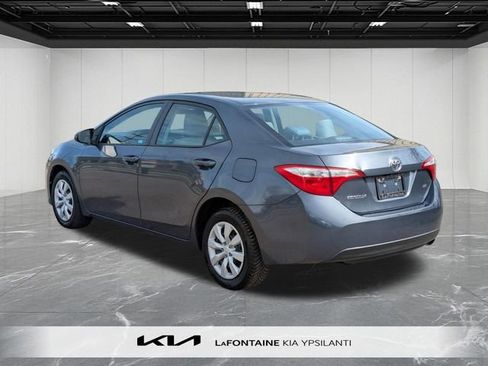 Used 2016 Toyota Corolla LE FWD image 3