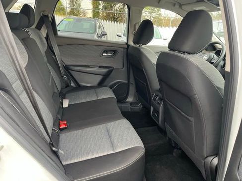 Used 2021 Nissan Rogue SV AWD/4WD image 14