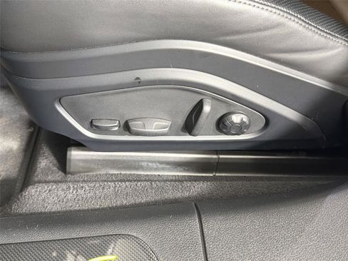 Certified 2023 Porsche Panamera Turbo S AWD/4WD image 32