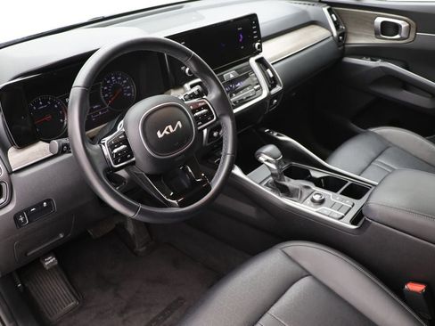 Used 2023 Kia Sorento S image 14