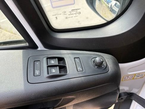 Used 2025 RAM ProMaster 3500 w/ Convenience Group FWD image 9