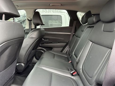 Used 2023 Hyundai Tucson Limited image 9